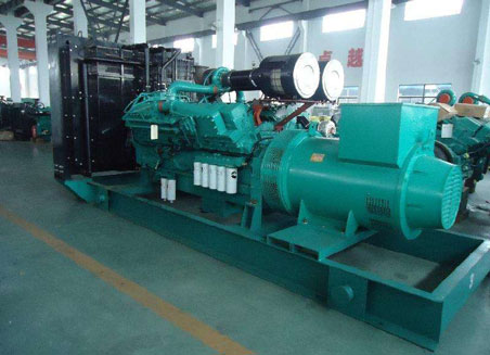 库尔勒800kw康明斯柴油发电机组